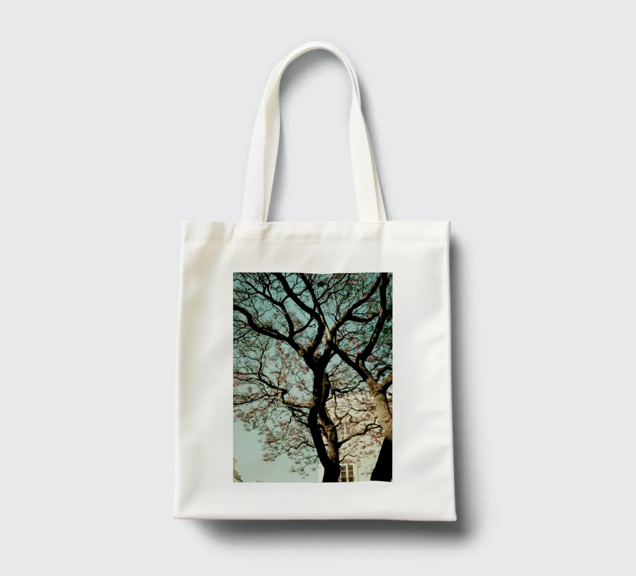 Analog Series The Tree In The City borsa in juta da Sebastian Hilgetag