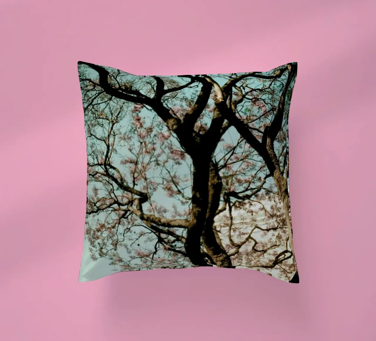 Analog Series The Tree In The City cuscino da Sebastian Hilgetag