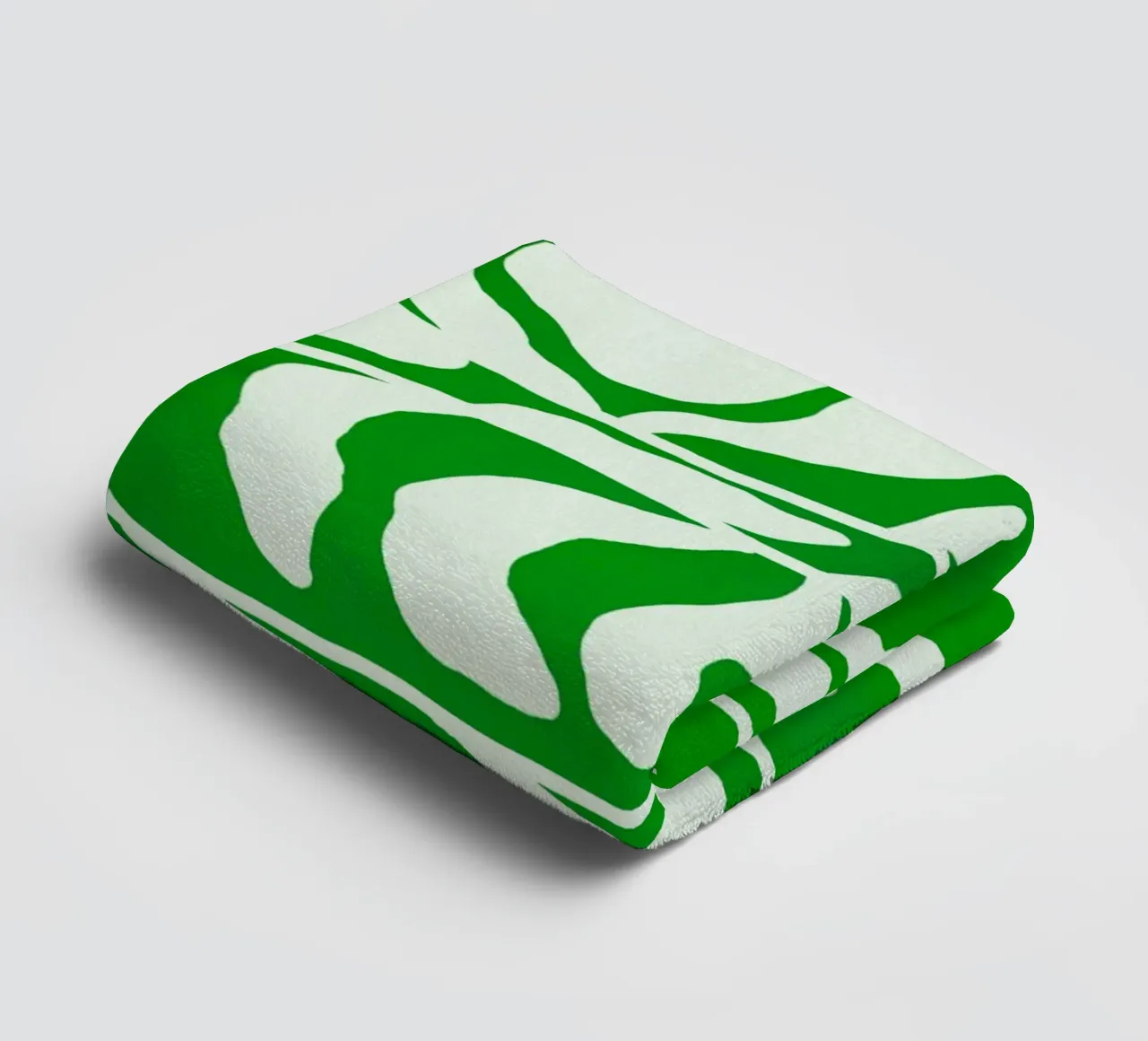 Tropical Green Cutout Floral Pattern with Island Vibe asciugamano da bagno da mysteriouscoco