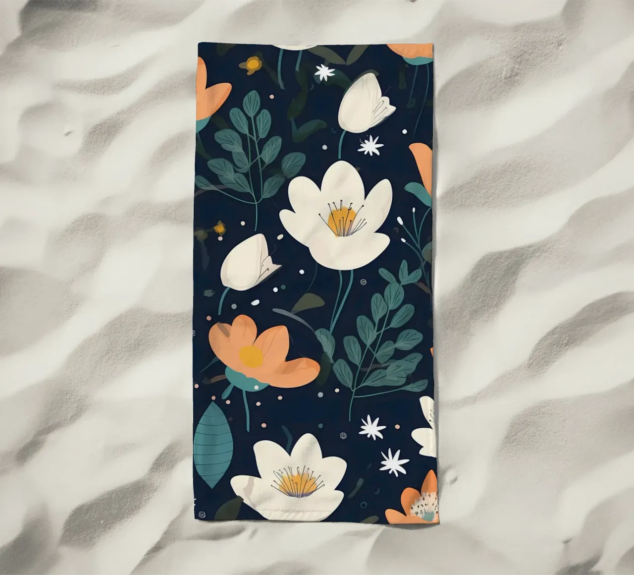 Whispers in Bloom toalla de playa de George Griefy