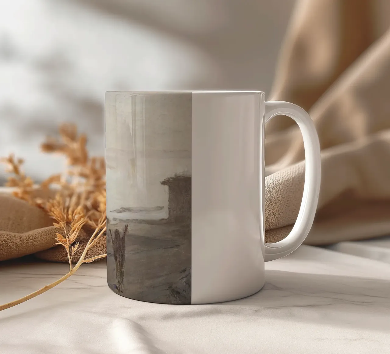 Miraggio del deserto: Figure all'orizzonte, paesaggio etereo tazza in ceramica da ClubArt