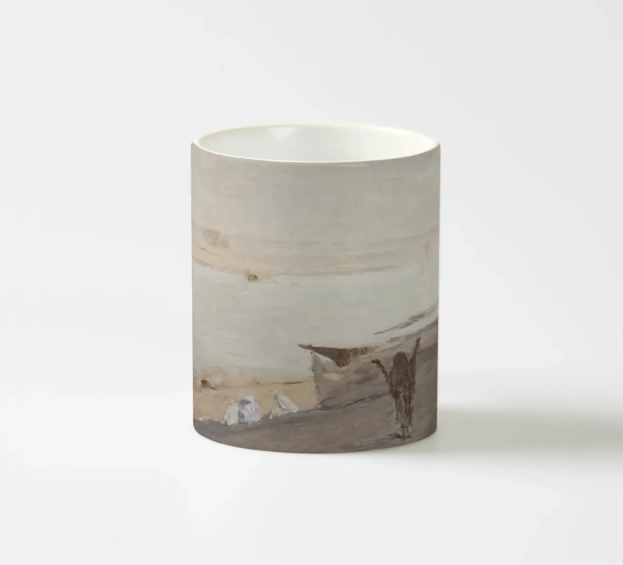 Miraggio del deserto: Figure all'orizzonte, paesaggio etereo tazza in ceramica da ClubArt