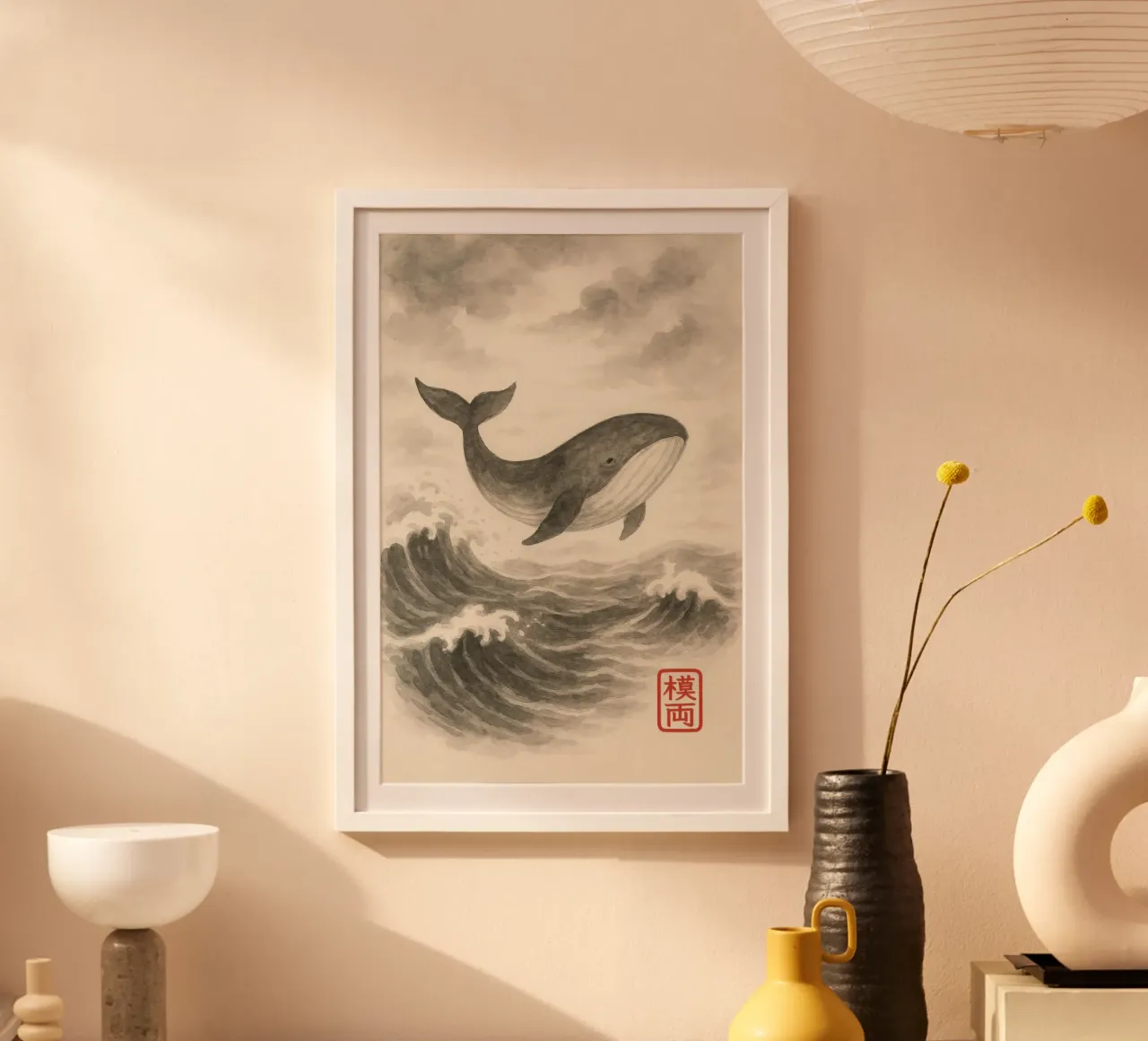 Balena sulle onde in stile sumi-e poster con telaio in plastica da Moqro Home Decoration