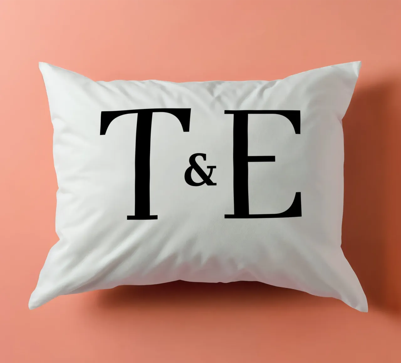 Lettera T & E design | Regalo moderno per le coppie cuscino da StrindesignStudio