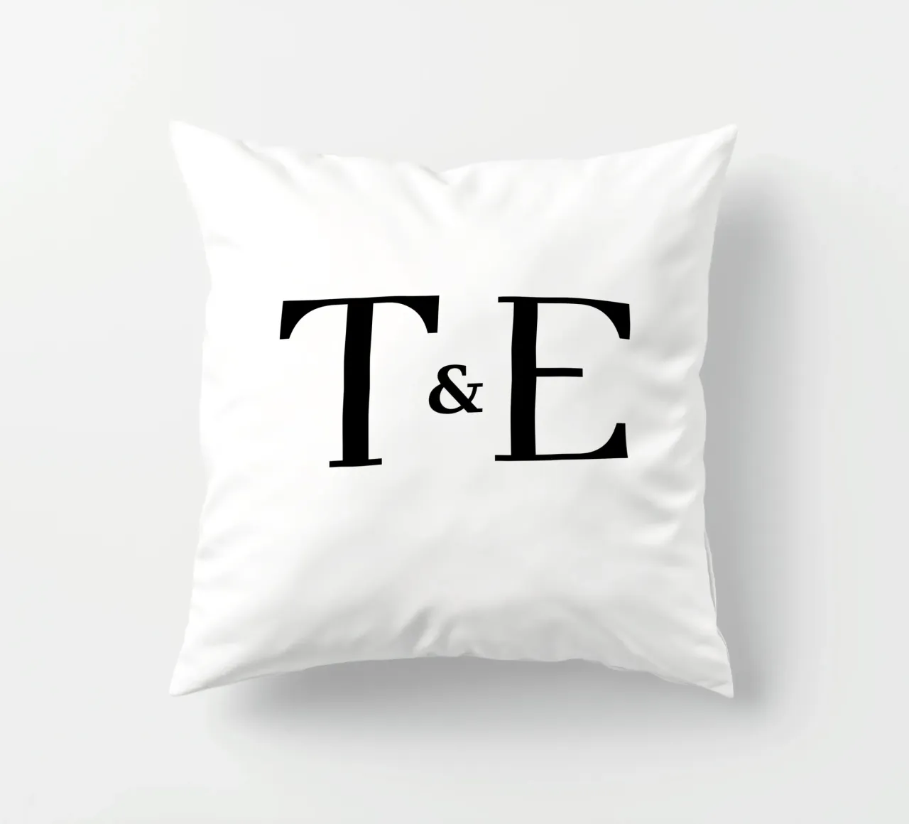 Lettera T & E design | Regalo moderno per le coppie cuscino da StrindesignStudio