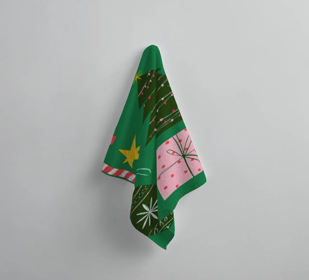 Christmas Essentials Handtuch von Studio One