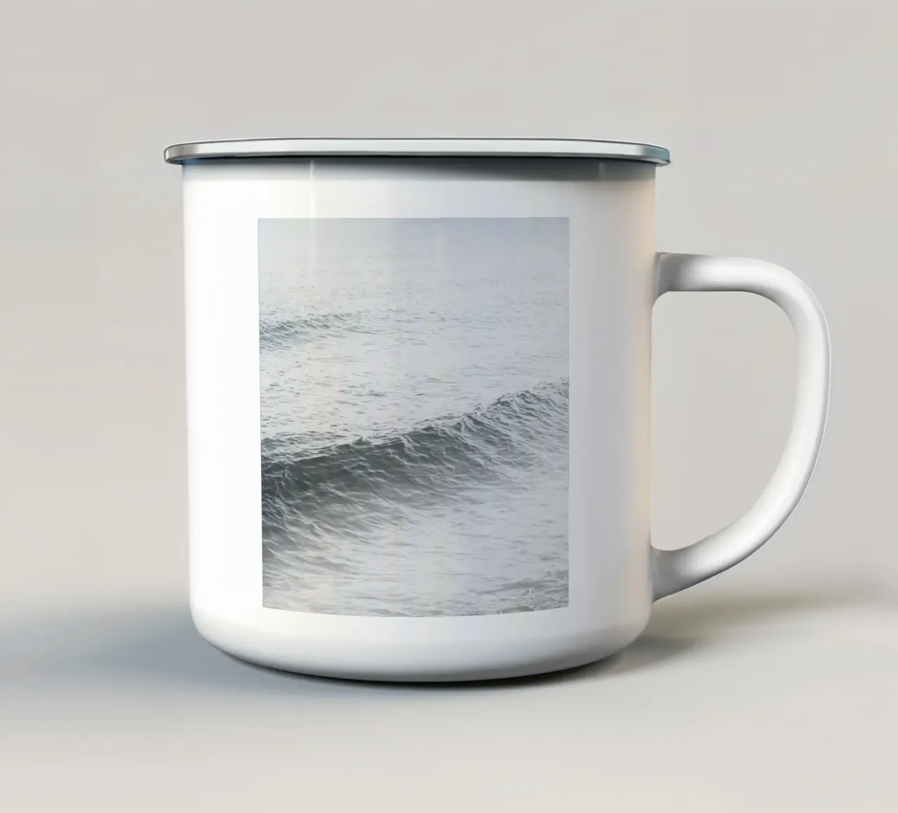 White Sea tazza in smalto da George Griefy