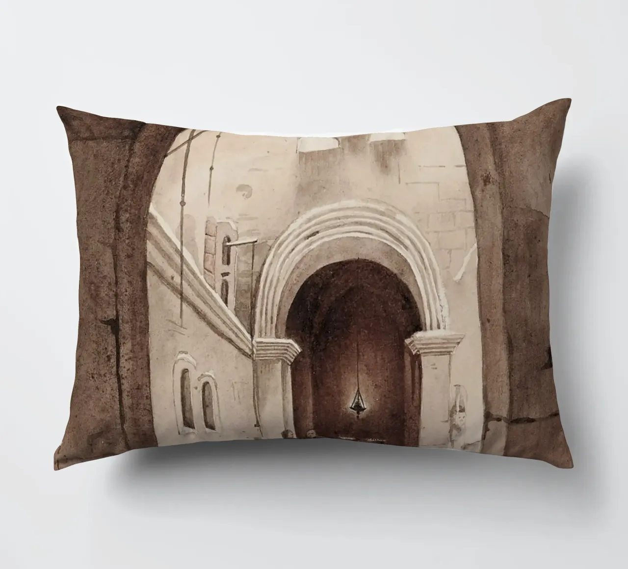 Vita monastica: Cortile ad arco con monaci che disegnano cuscino da ClubArt