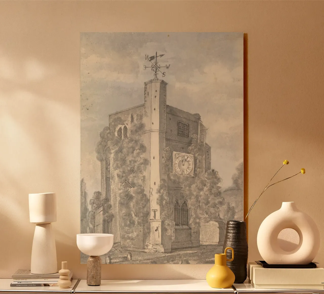 Rustikaler Kirchturm: Wetterfahne und efeubewachsene Mauern Acryl-Glas von ClubArt