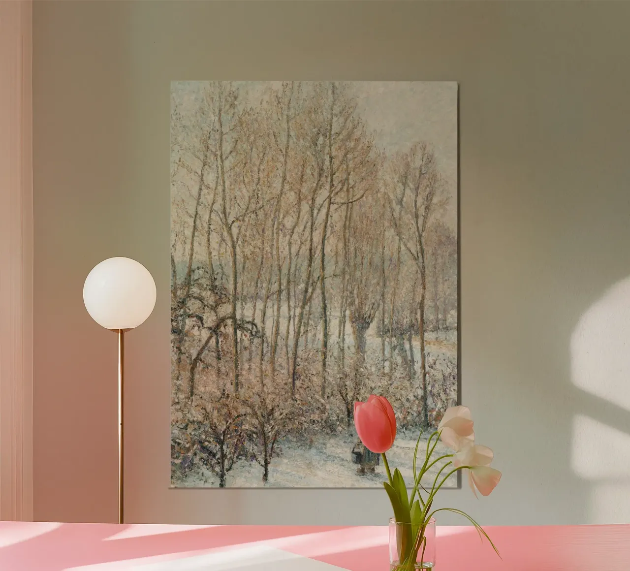 Hiver impressionniste : Chemin enneigé avec personnage solitaire et arbres poster avec cadre en aluminium de ClubArt