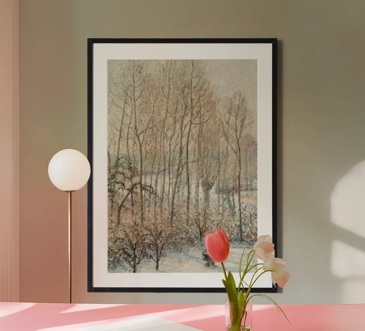 Hiver impressionniste : Chemin enneigé avec personnage solitaire et arbres poster avec cadre en aluminium de ClubArt