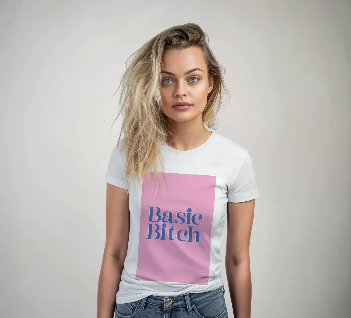 Basic Bitch t-shirt da donna da Ayleen