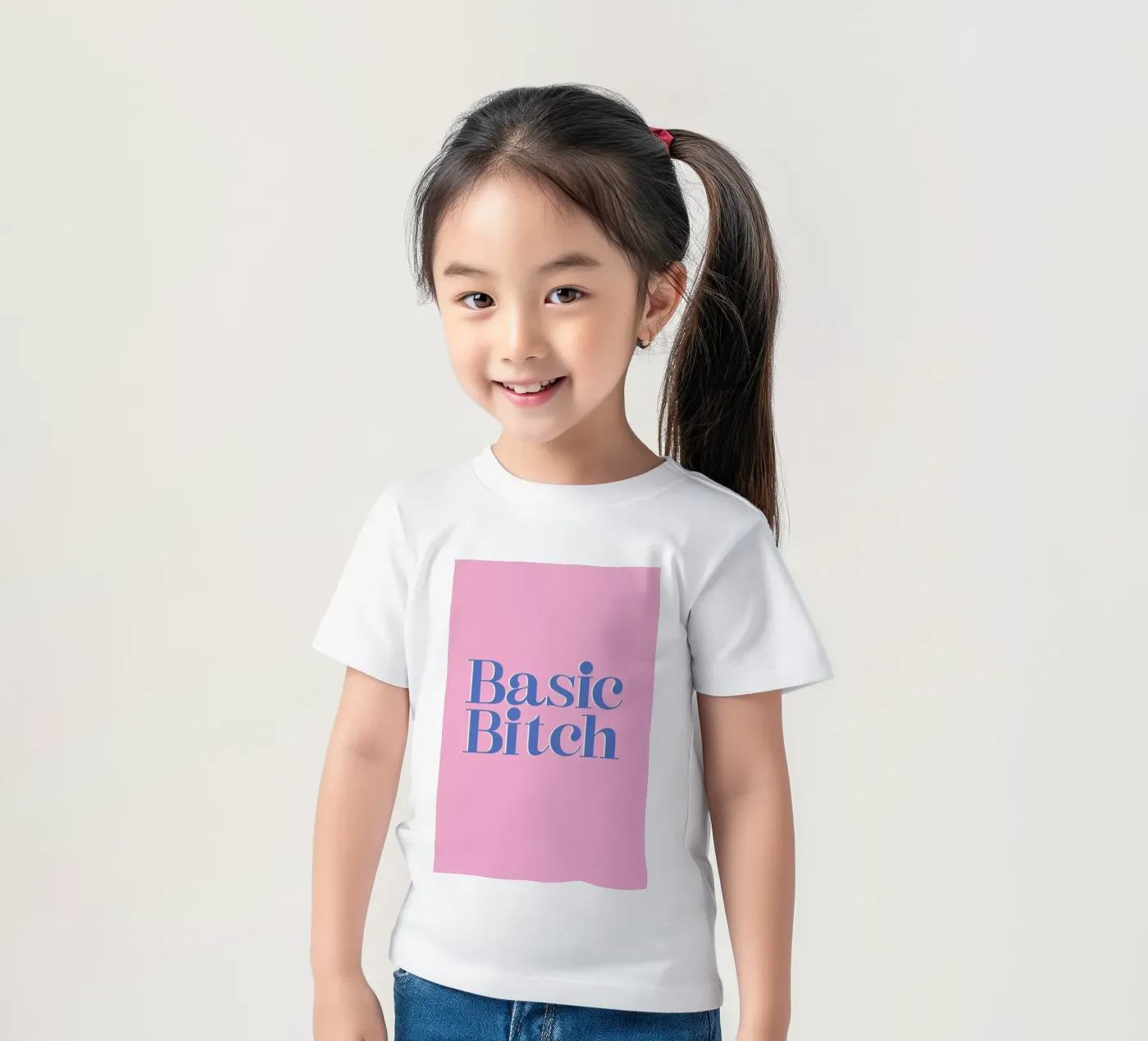 Basic Bitch Kinder T-Shirt von Ayleen