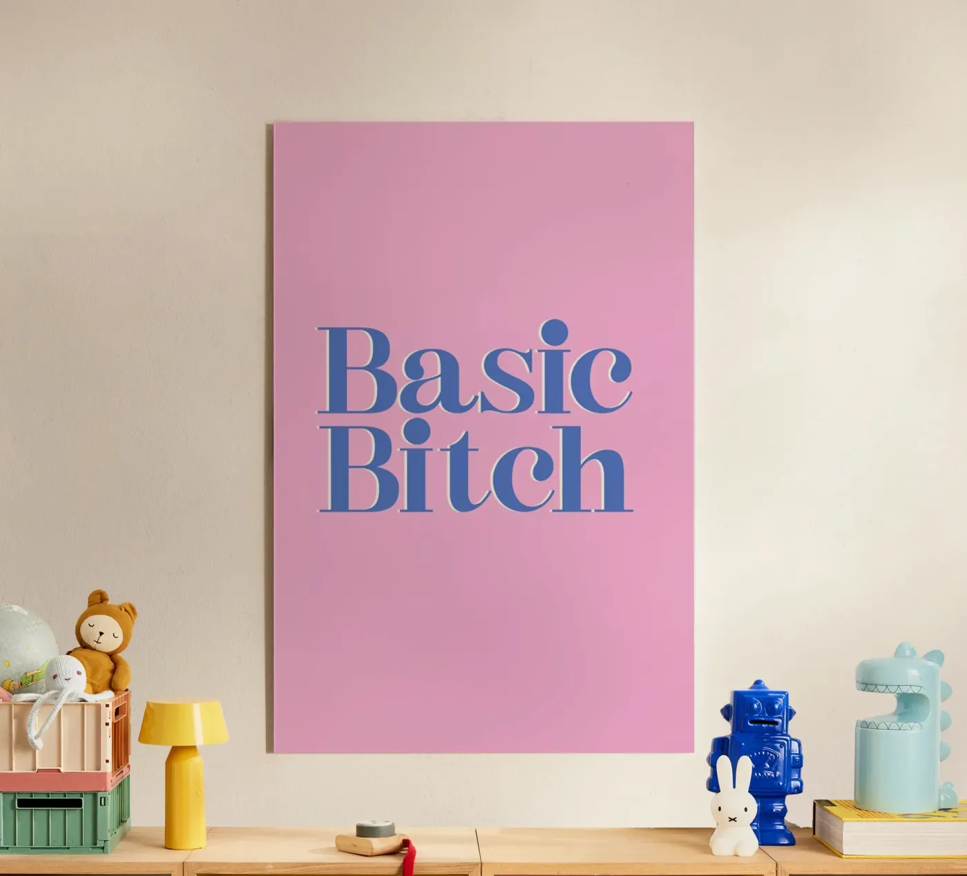 Basic Bitch acryl van Ayleen