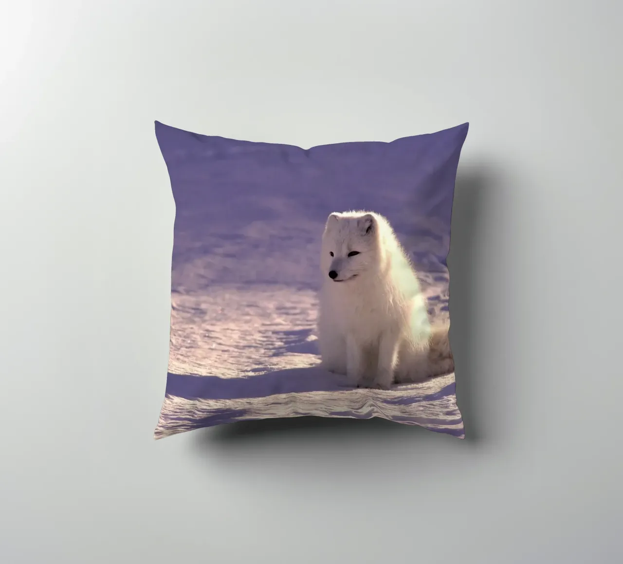 volpe artica sulla neve cuscino da animal story home