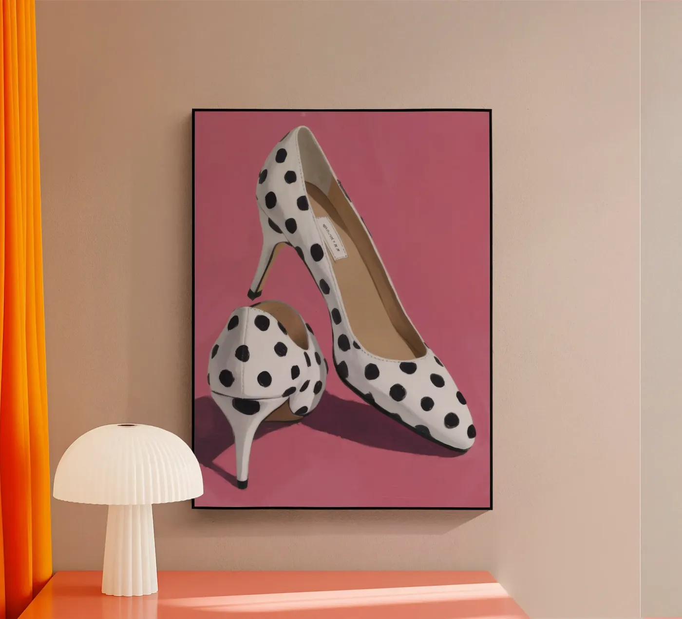 Polka Dot Pump plexiglass da Tiga Bersama