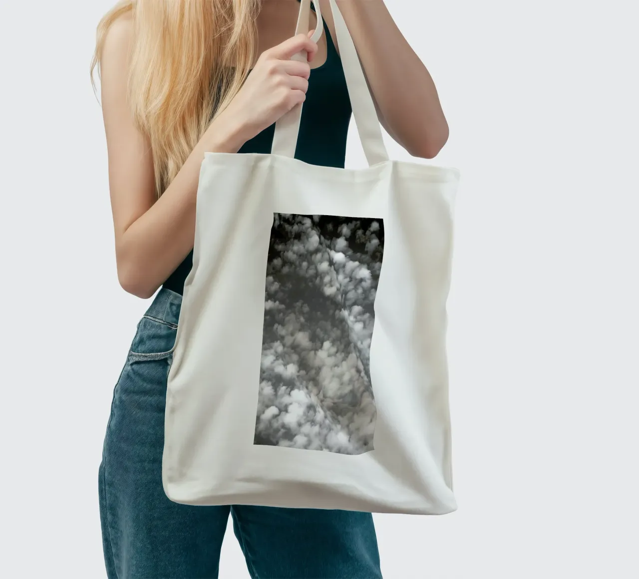 Sky, Clouds And Counting Sheep borsa in juta da Studio Nahili