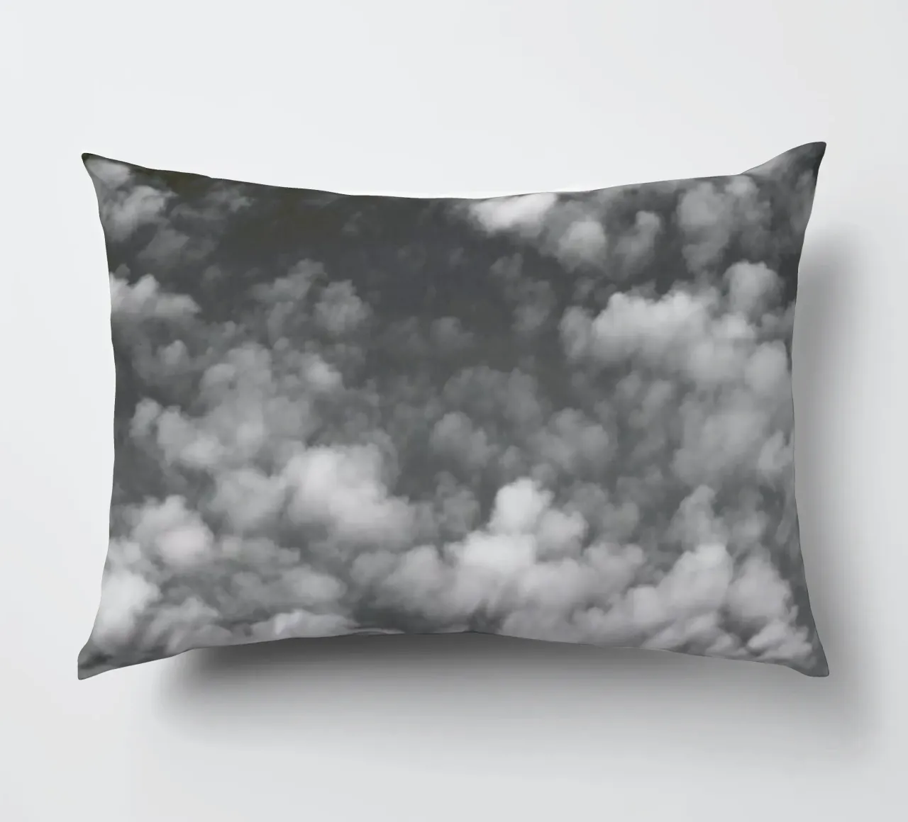 Sky, Clouds And Counting Sheep cuscino da Studio Nahili