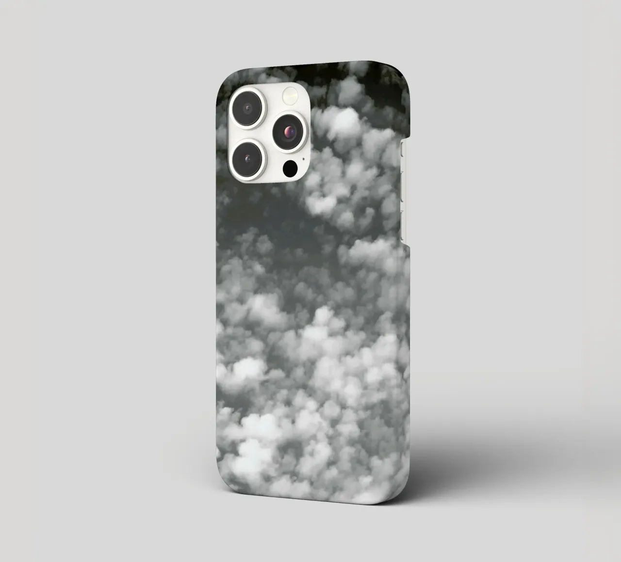 Sky, Clouds And Counting Sheep cover iphone da Studio Nahili