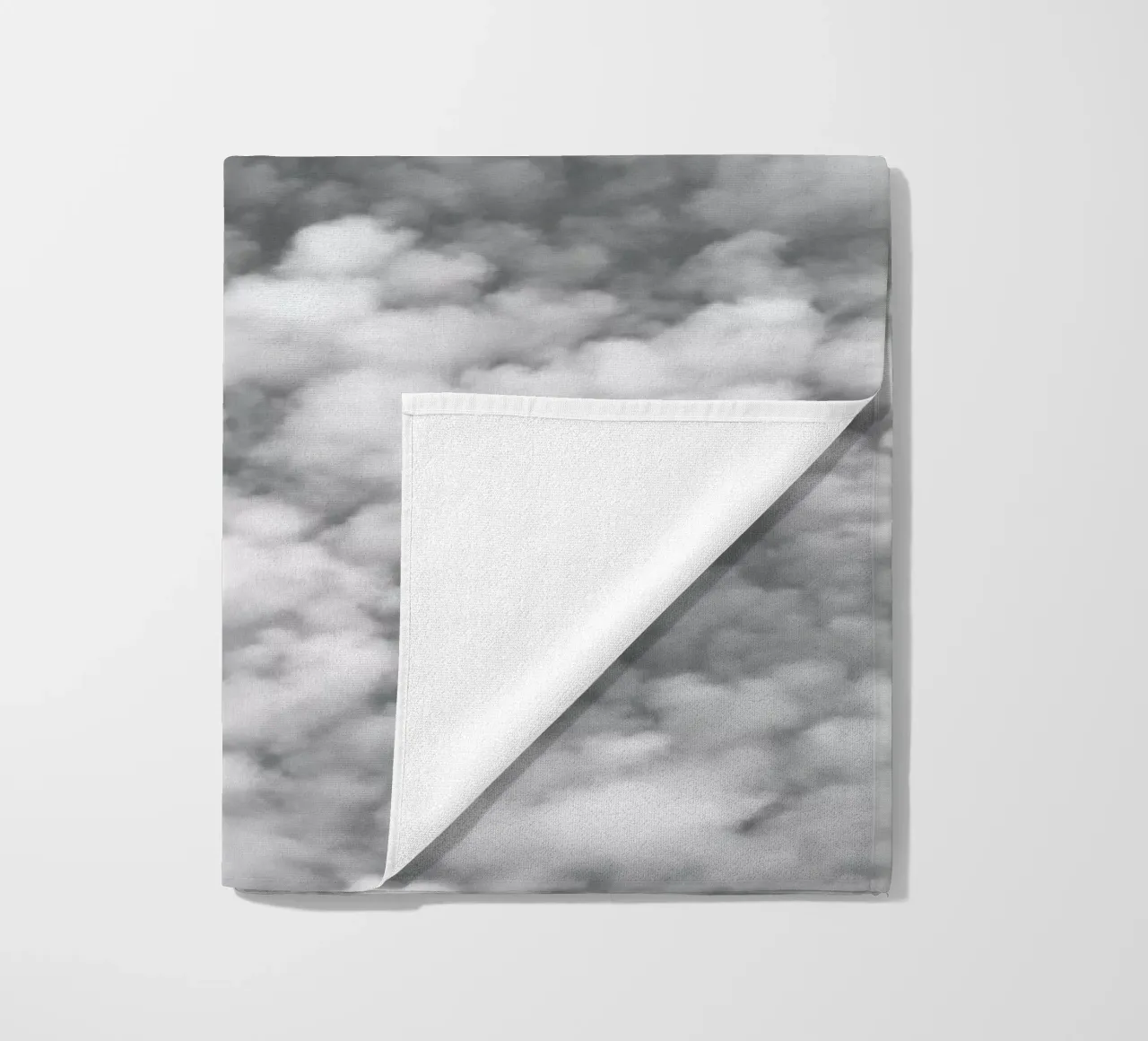 Sky, Clouds And Counting Sheep telo mare da Studio Nahili