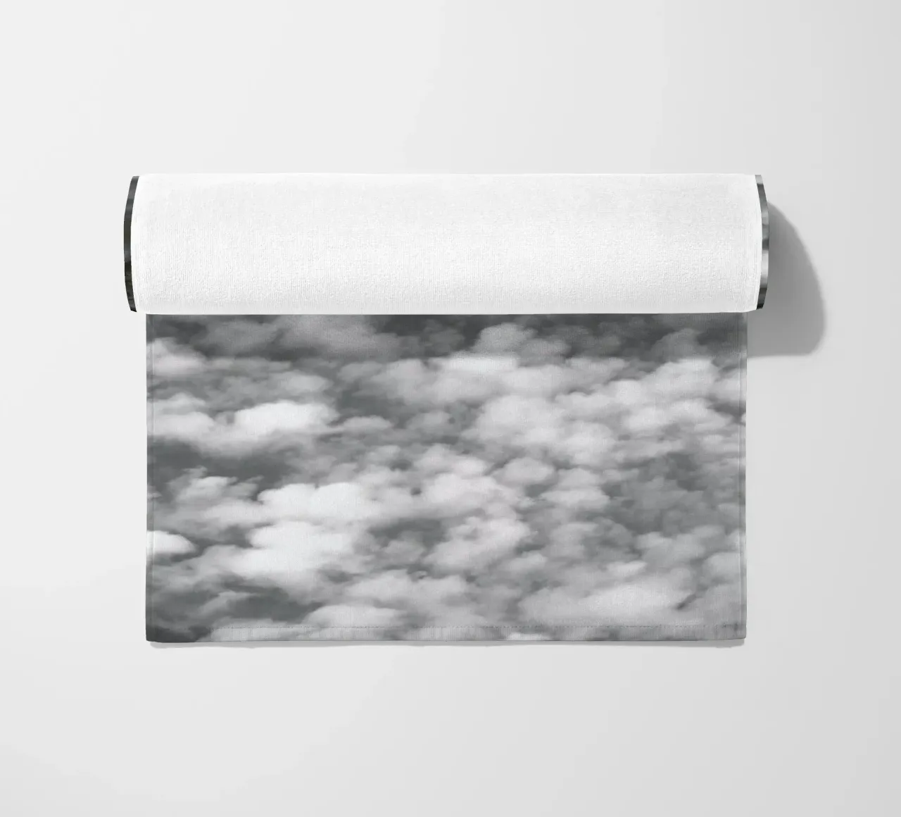 Sky, Clouds And Counting Sheep telo mare da Studio Nahili