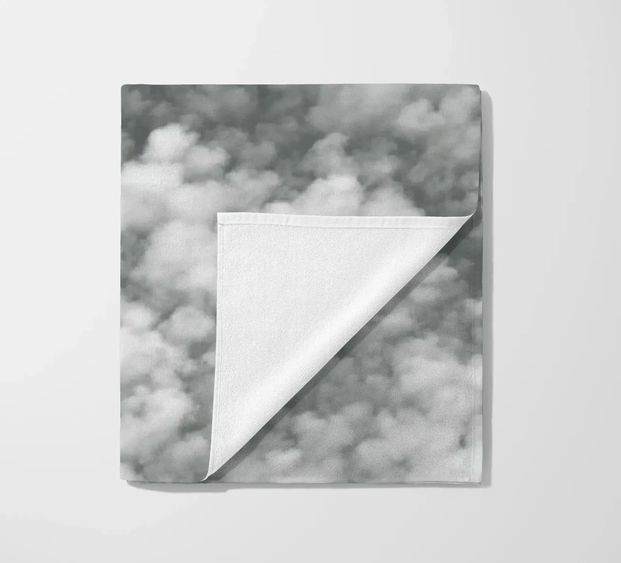 Sky, Clouds And Counting Sheep telo mare da Studio Nahili