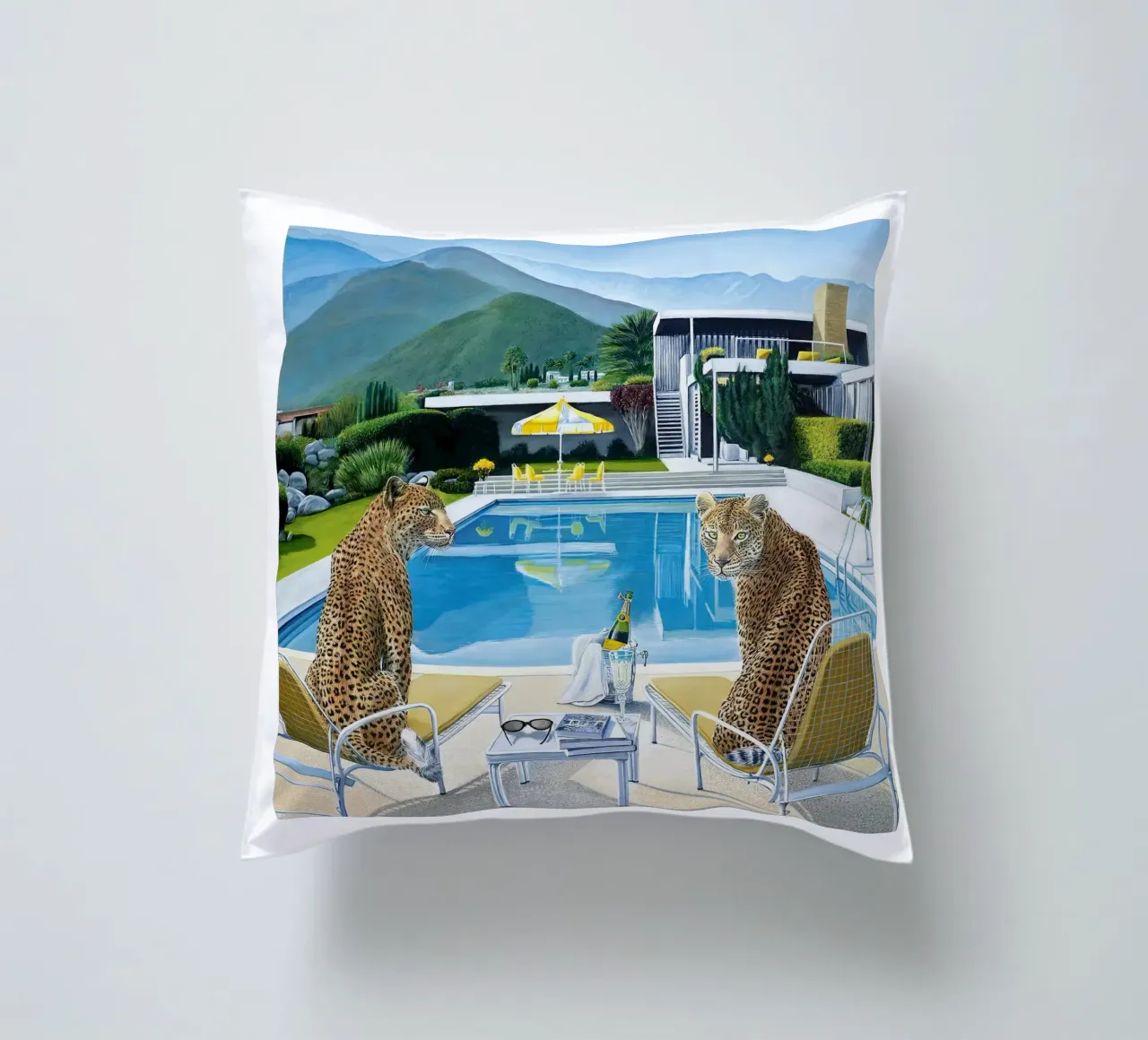 Tiger Pool Side Slim aarons cuscino da Slim Aarons Vintage