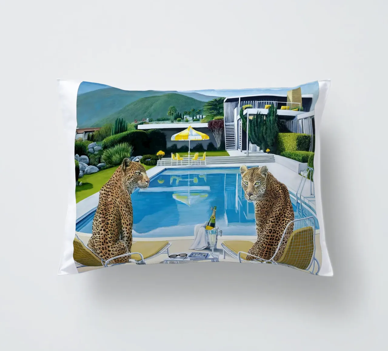 Tiger Pool Side Slim aarons cuscino da Slim Aarons Vintage