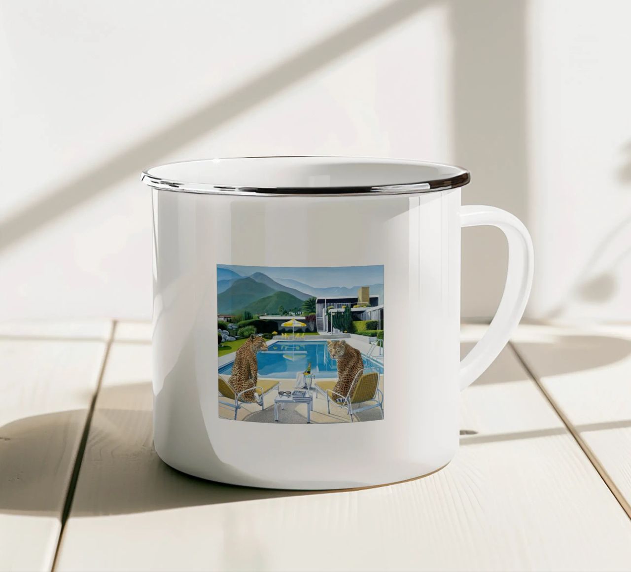 Tiger Pool Side Slim aarons tazza in smalto da Slim Aarons Vintage