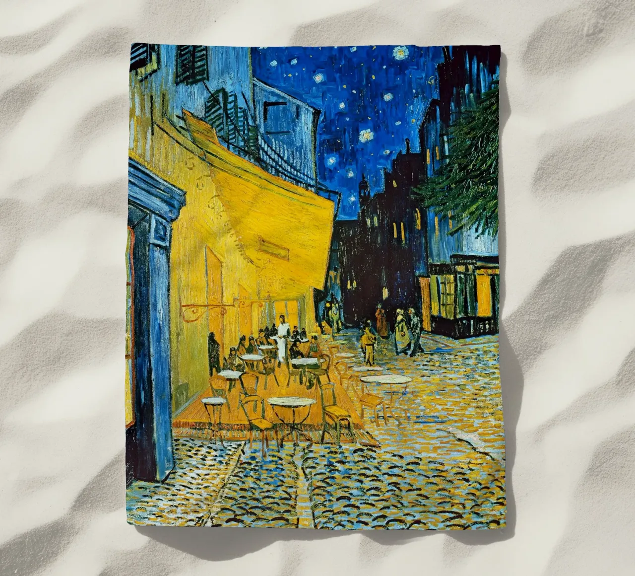 Terrazza di un caffè di notte telo mare da ashcraft shop