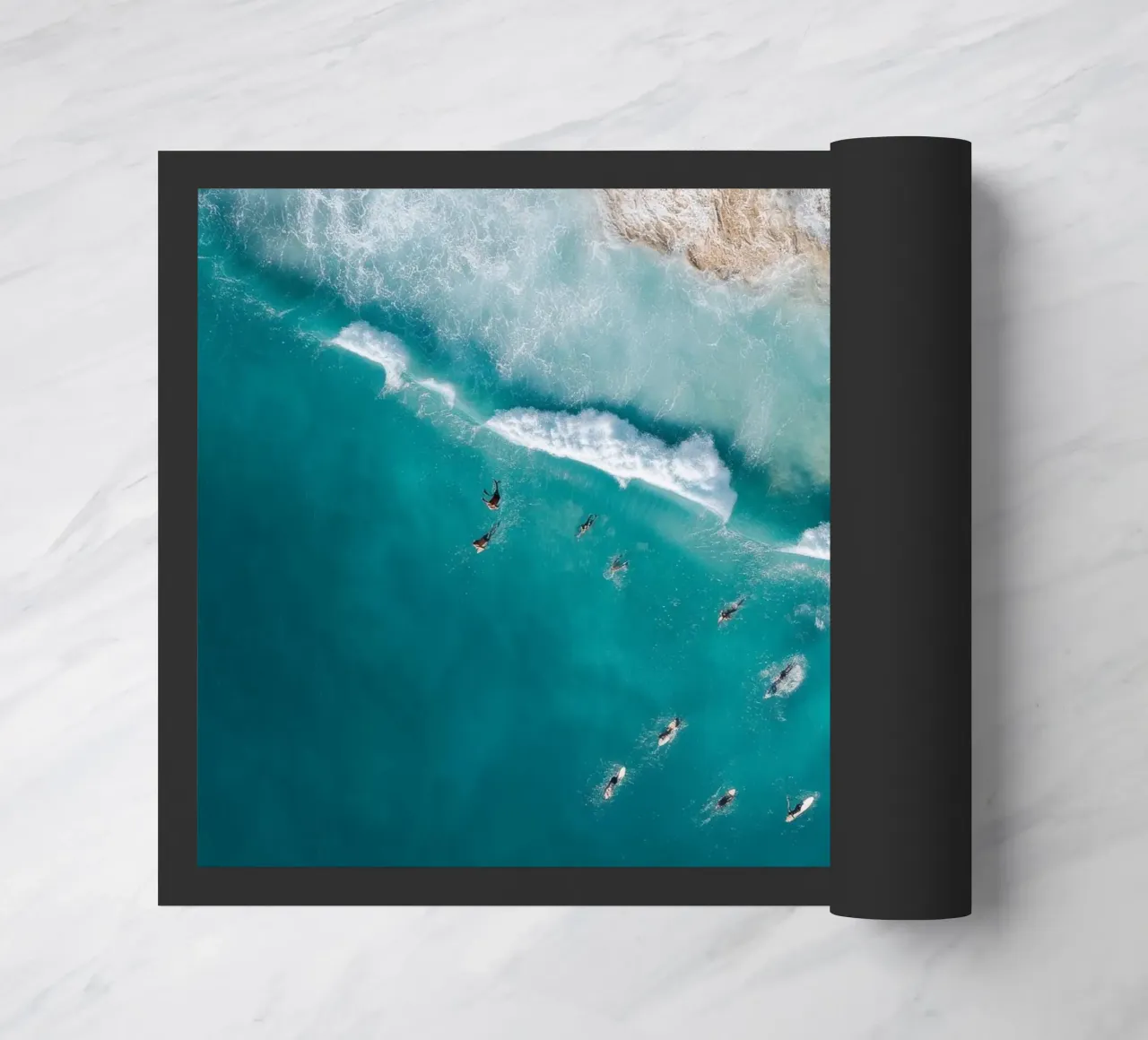 Surfers in Blue Waves zerbino da Nadjaa