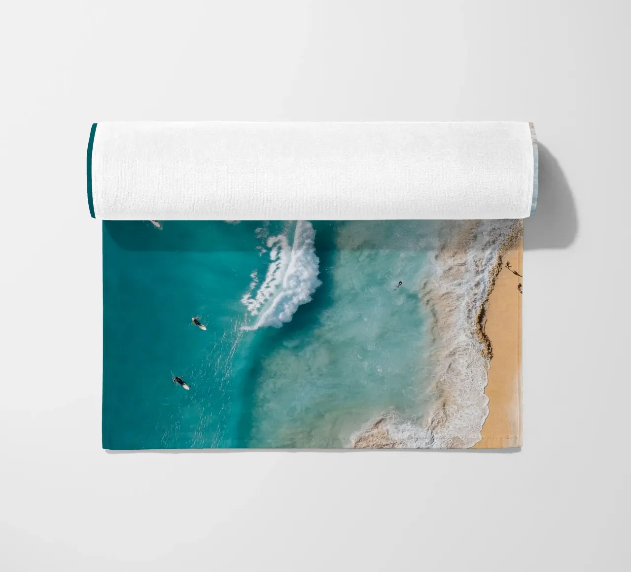 Surfers in Blue Waves telo mare da Nadjaa