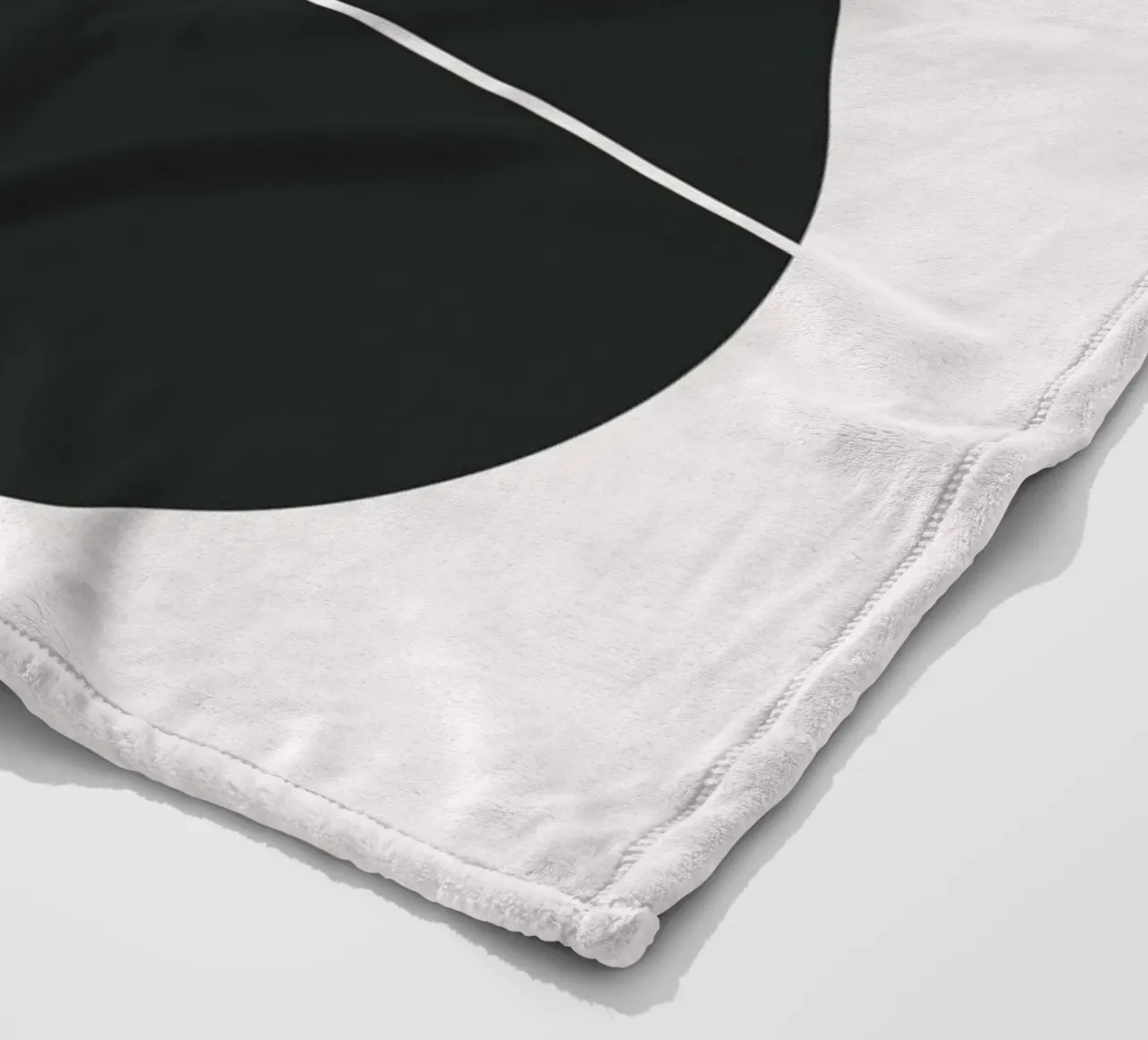 Mid century ruby Fleecedecke von Little Dean