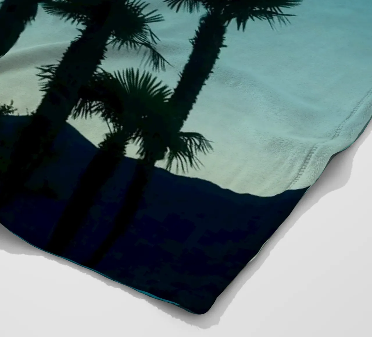 Ascona Palm Silhouettes coperta in pile da FujiSwiss