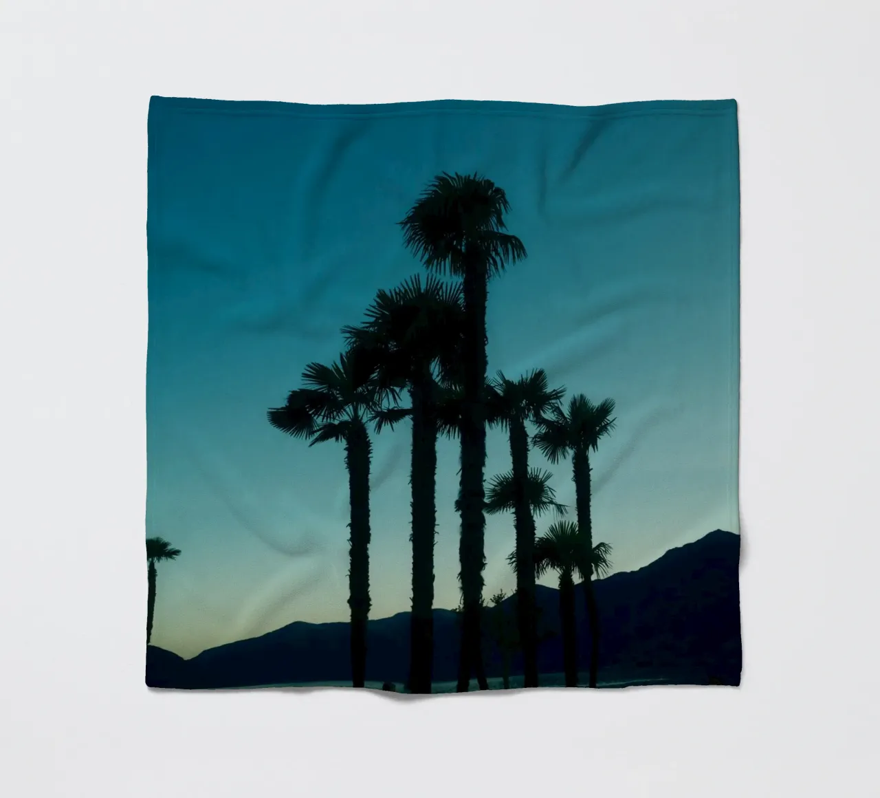 Ascona Palm Silhouettes coperta in pile da FujiSwiss