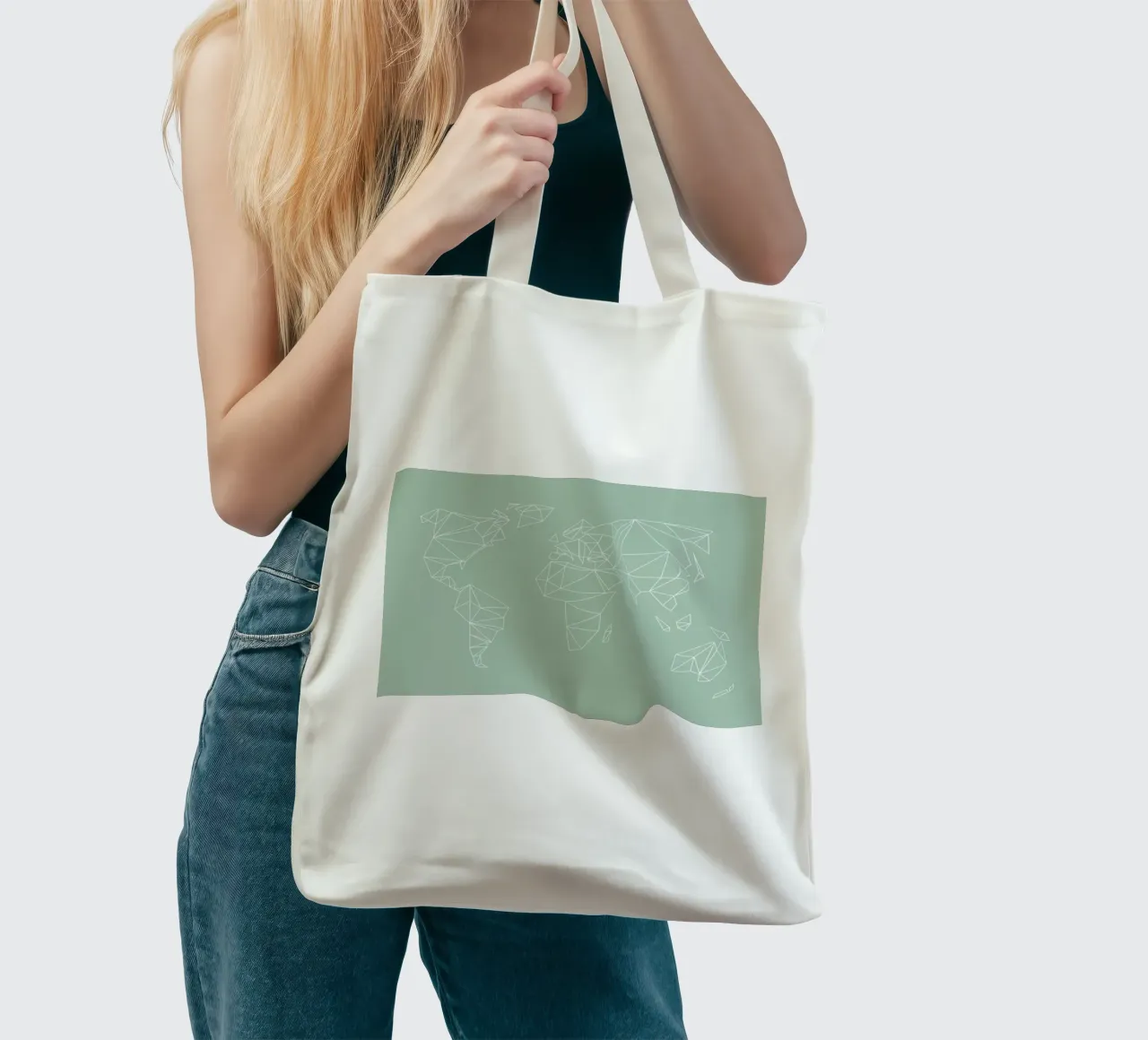 Geometrical World Map Pastel Sage Green borsa in juta da Studio Nahili