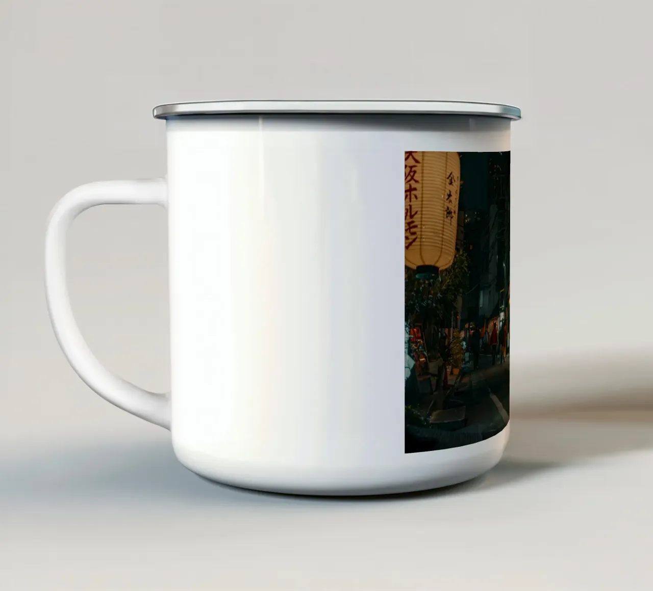 Scena notturna di Tokyo tazza in smalto da Marcel Bisig