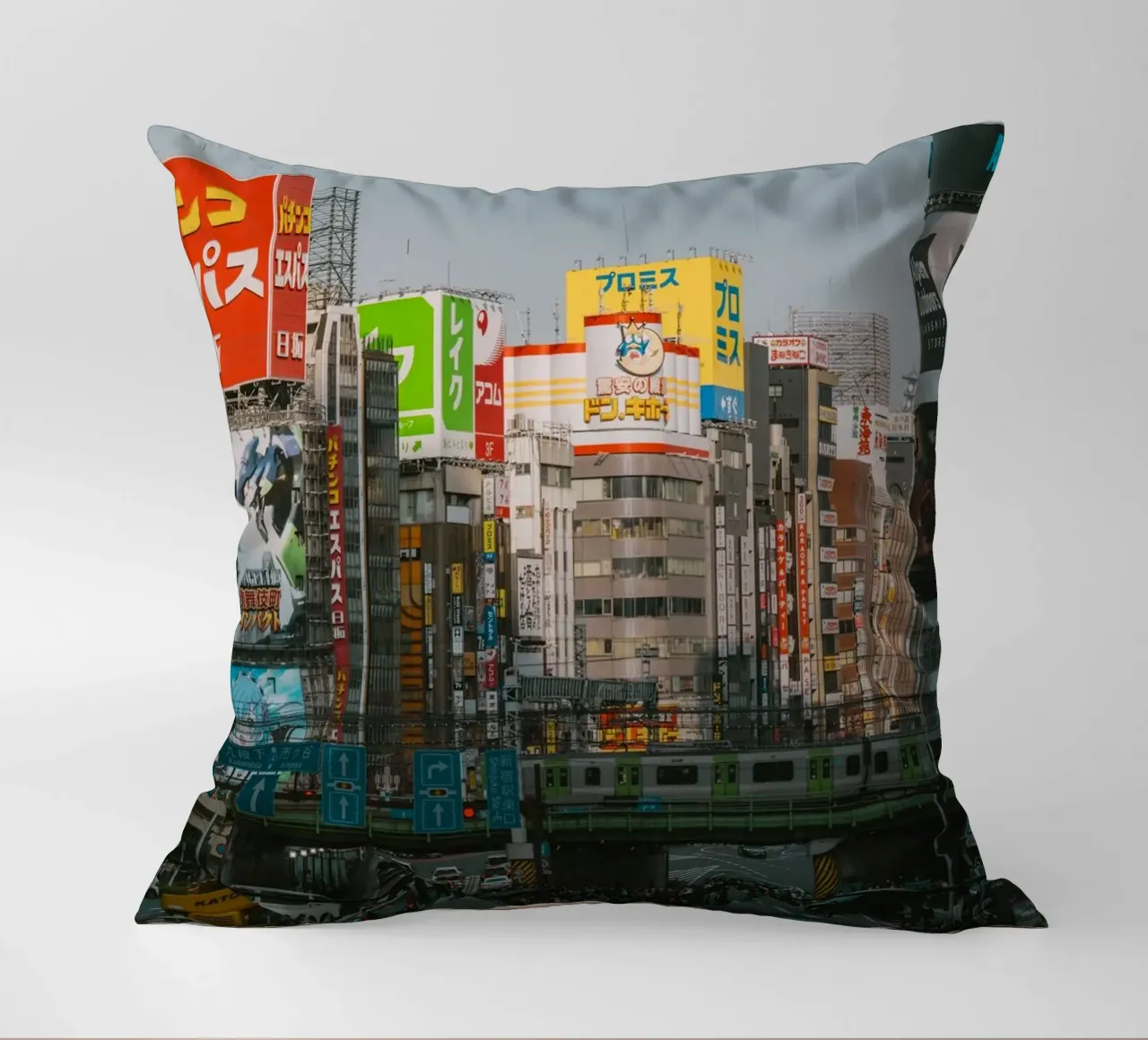 Sera di Shinjuku, Tokyo cuscino da Marcel Bisig