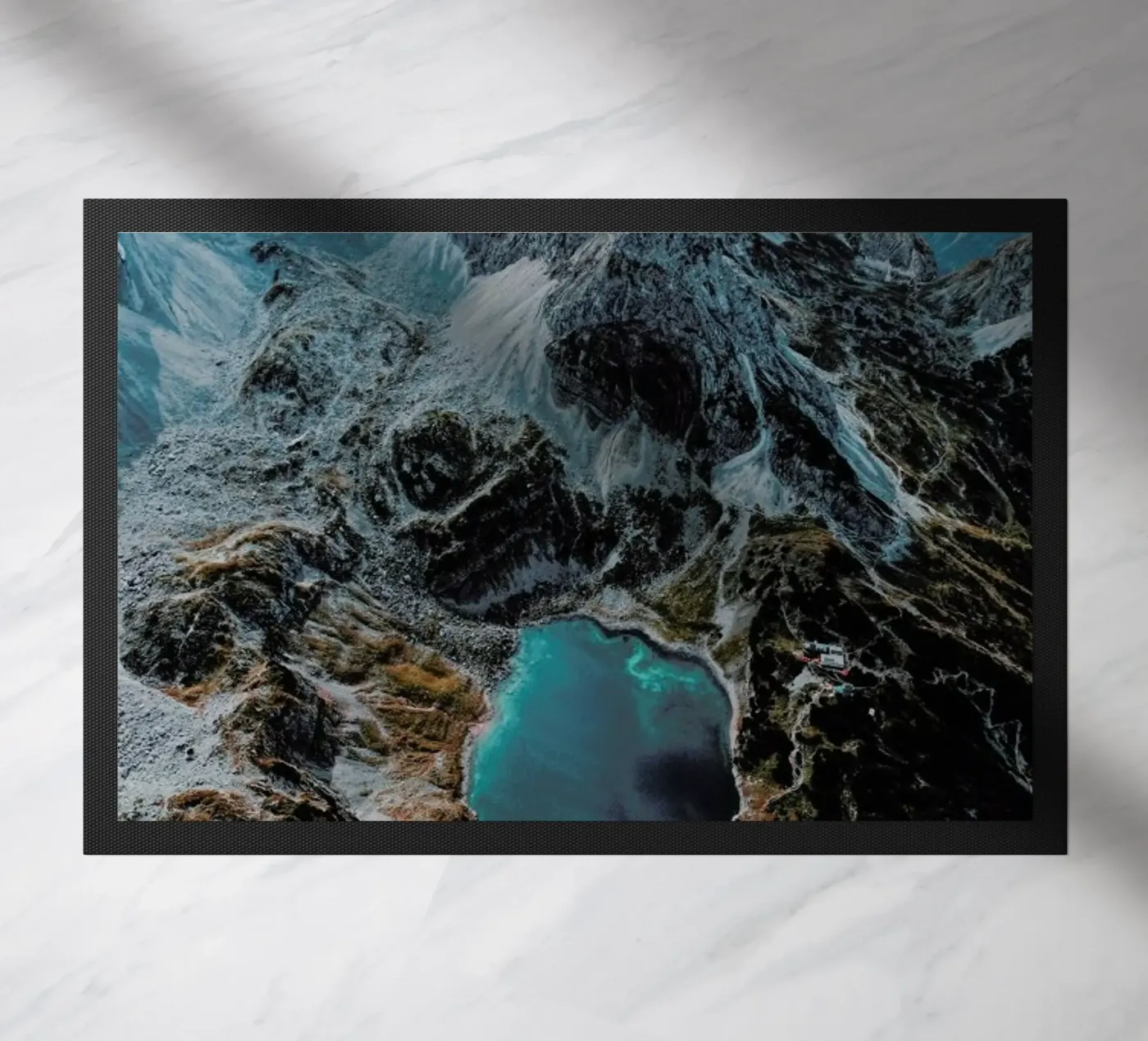 Alps Edition 2 Fußmatte von Sebastian Hilgetag