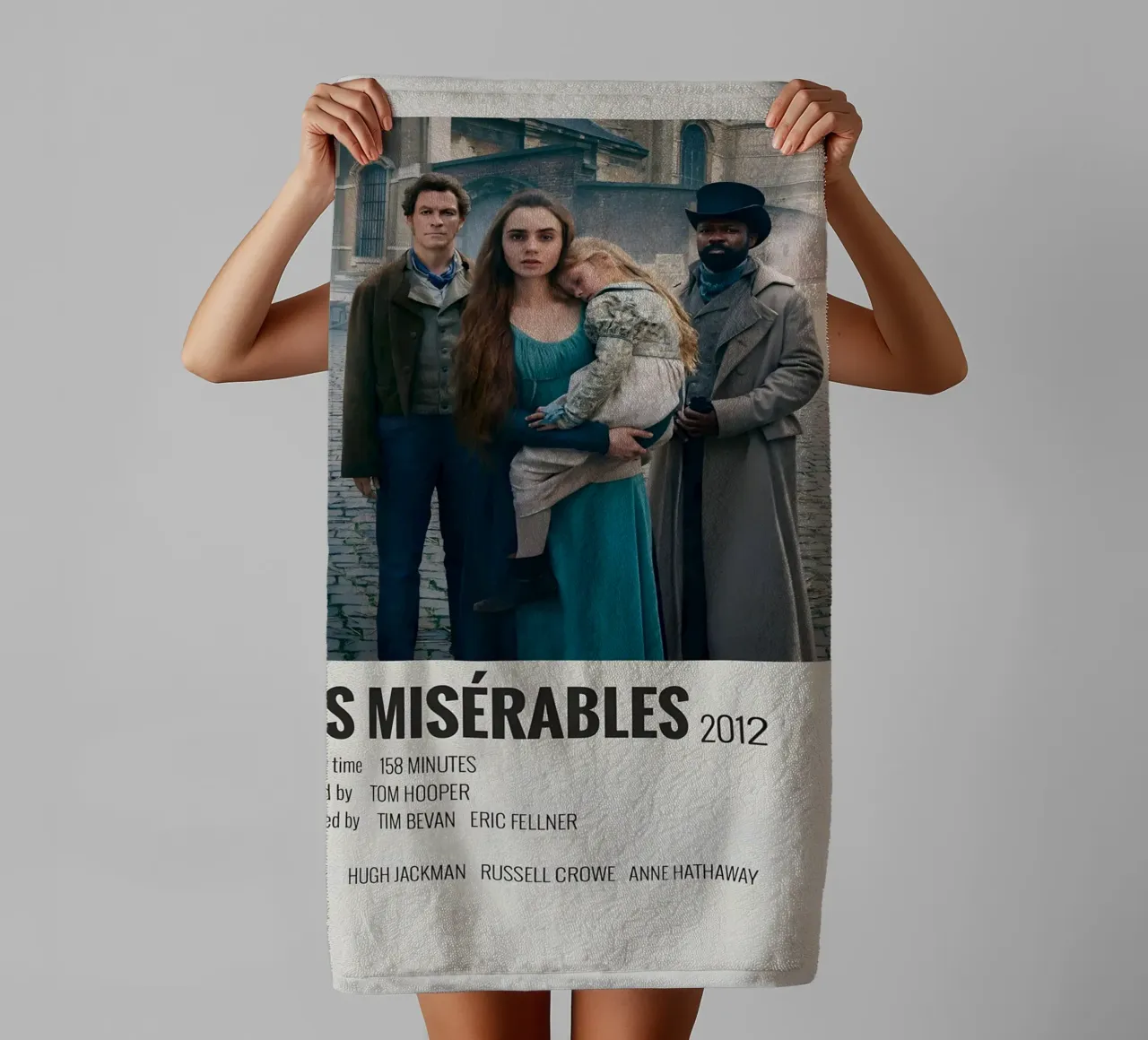 LES MISÉRABLES 2012 asciugamano da bagno da MVFminimalist