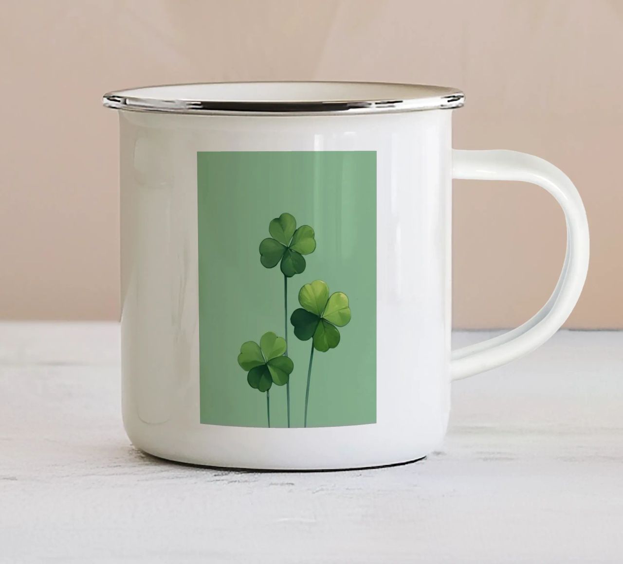 Trifogli verdi tazza in smalto da graphic design