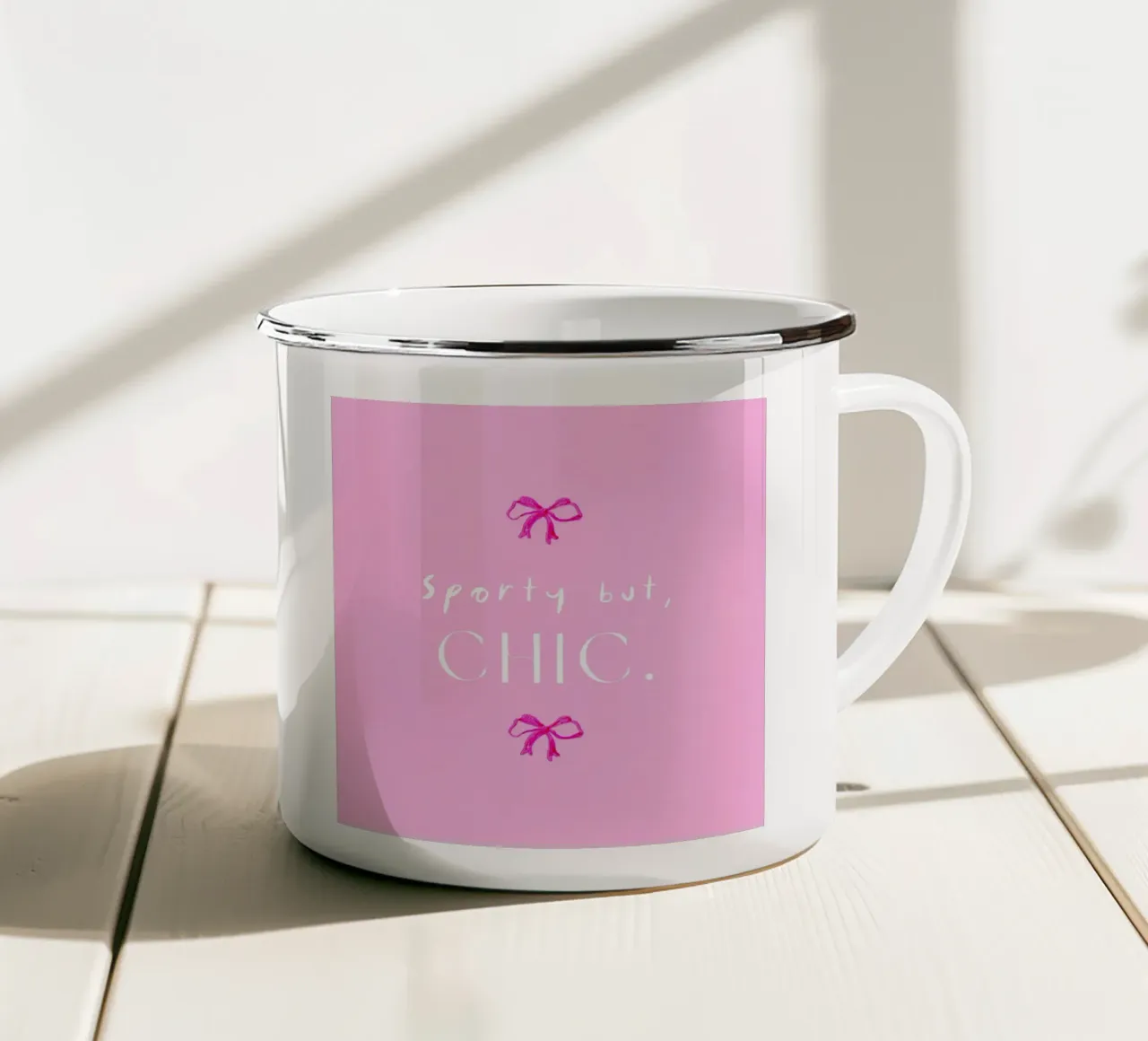 Sporty but Chic (Without frame) tazza in smalto da treechild