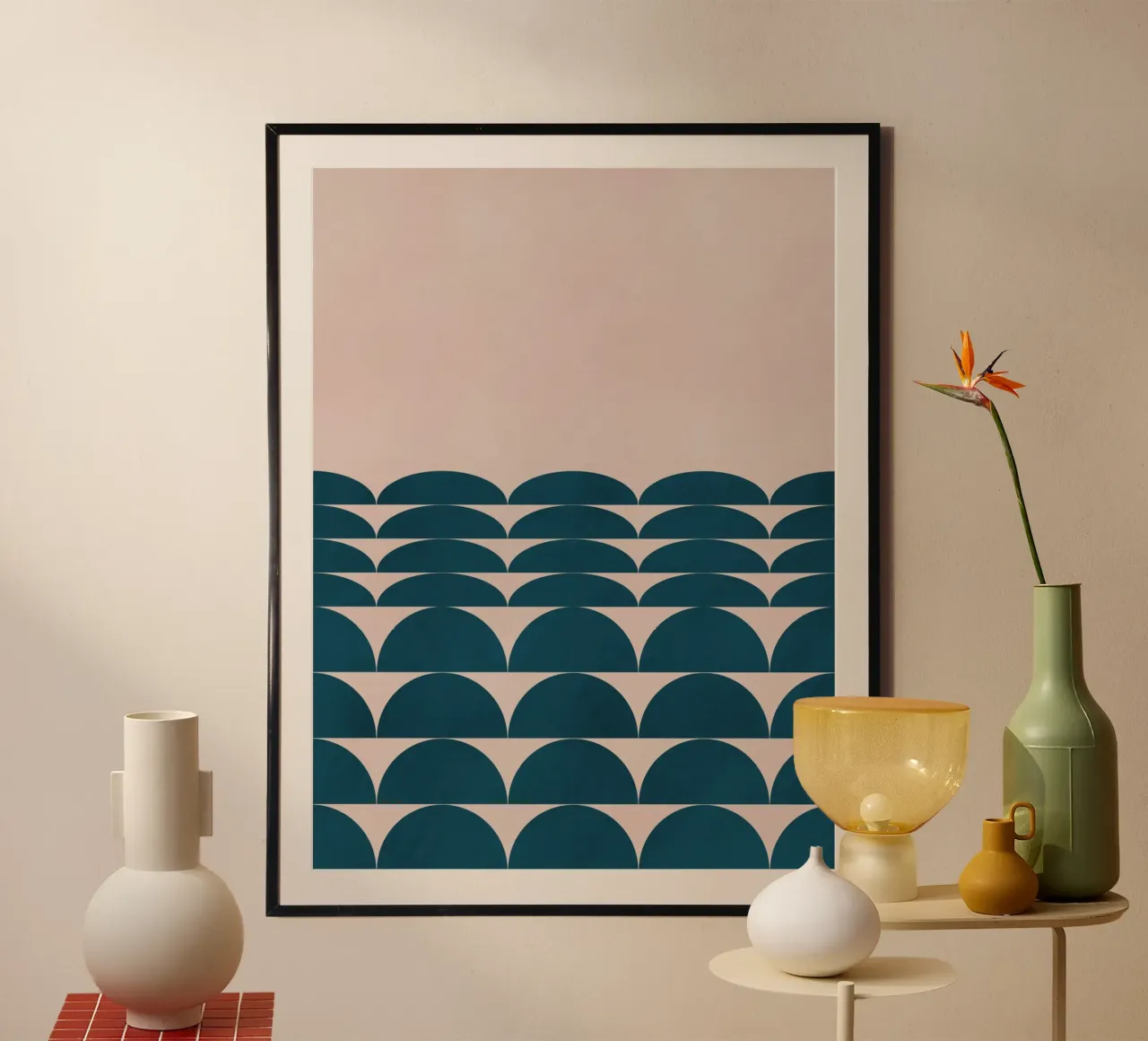 Paesaggio marino geometrico poster con telaio in plastica da Little Dean