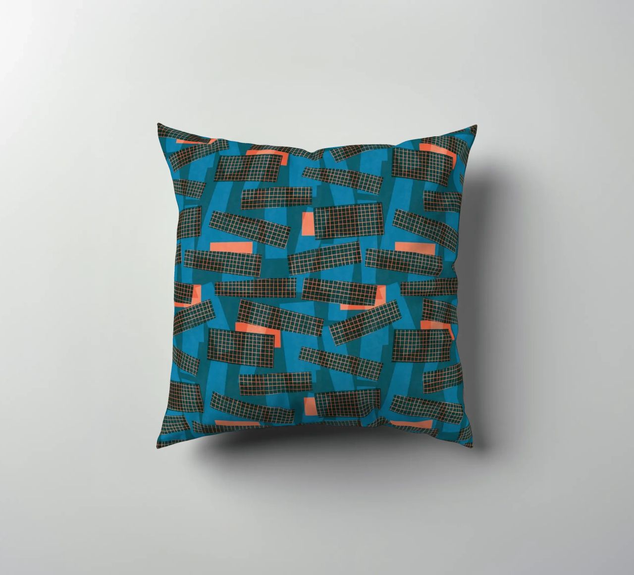 Cyano Pattern No 22 cuscino da treechild