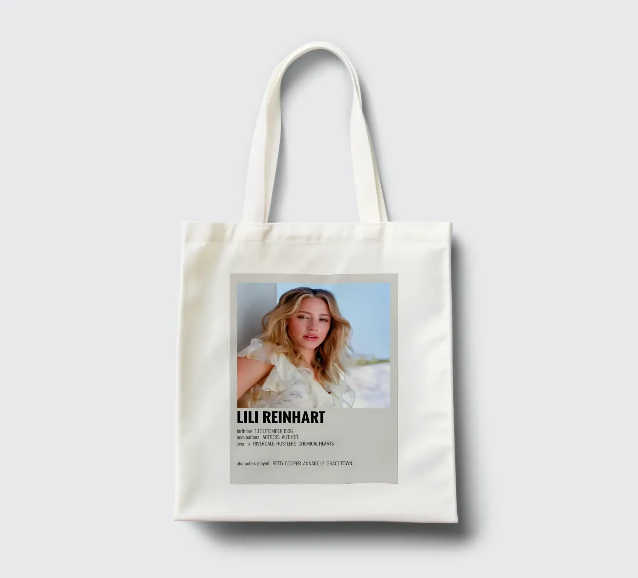 LILI REINHART borsa in juta da MVFminimalist