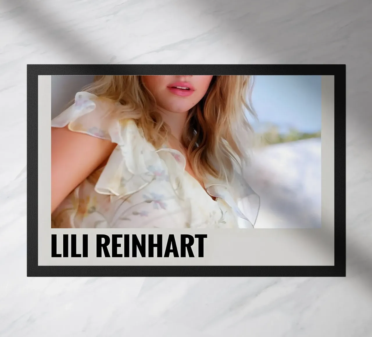 LILI REINHART zerbino da MVFminimalist