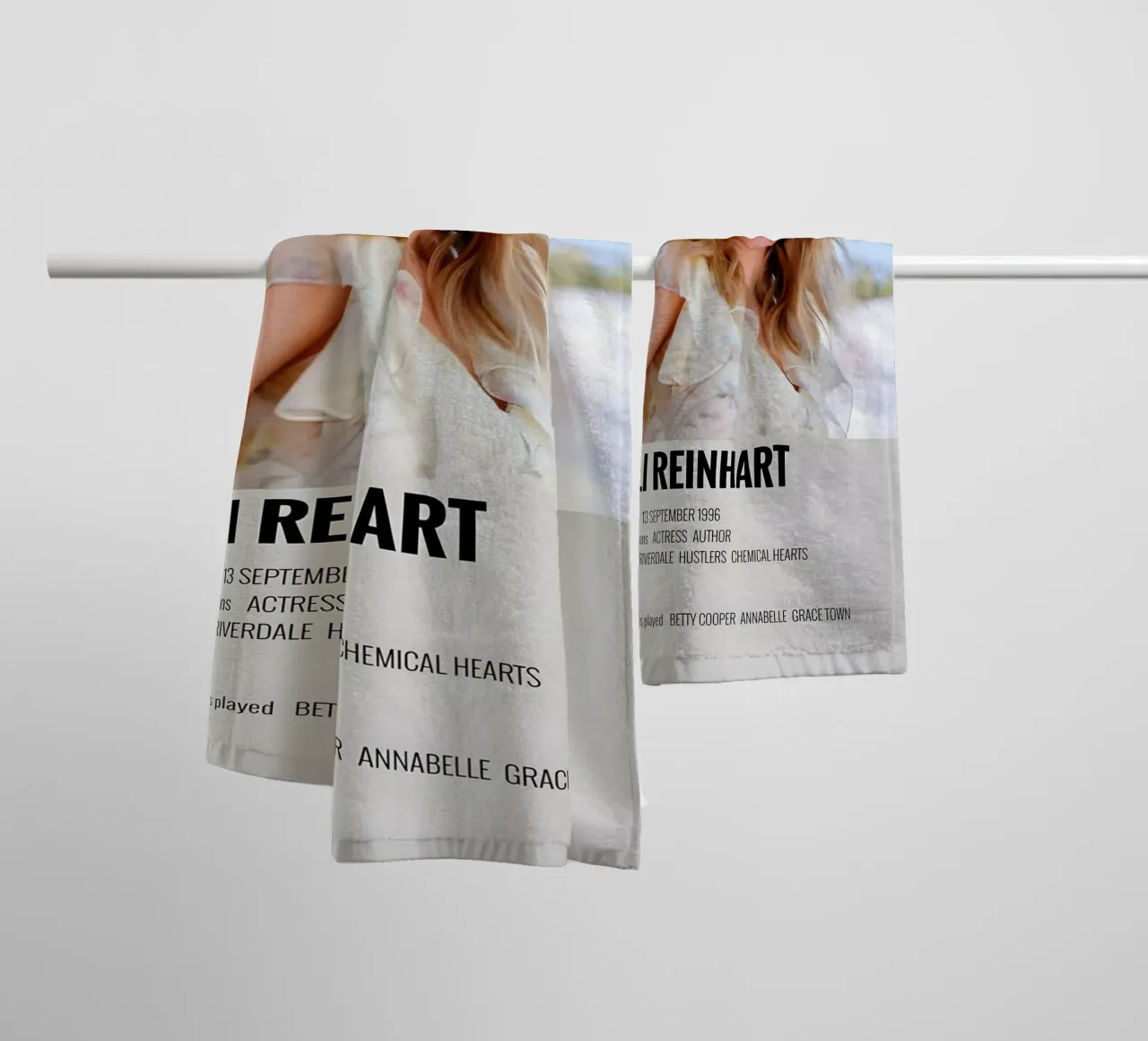 LILI REINHART asciugamano da bagno da MVFminimalist