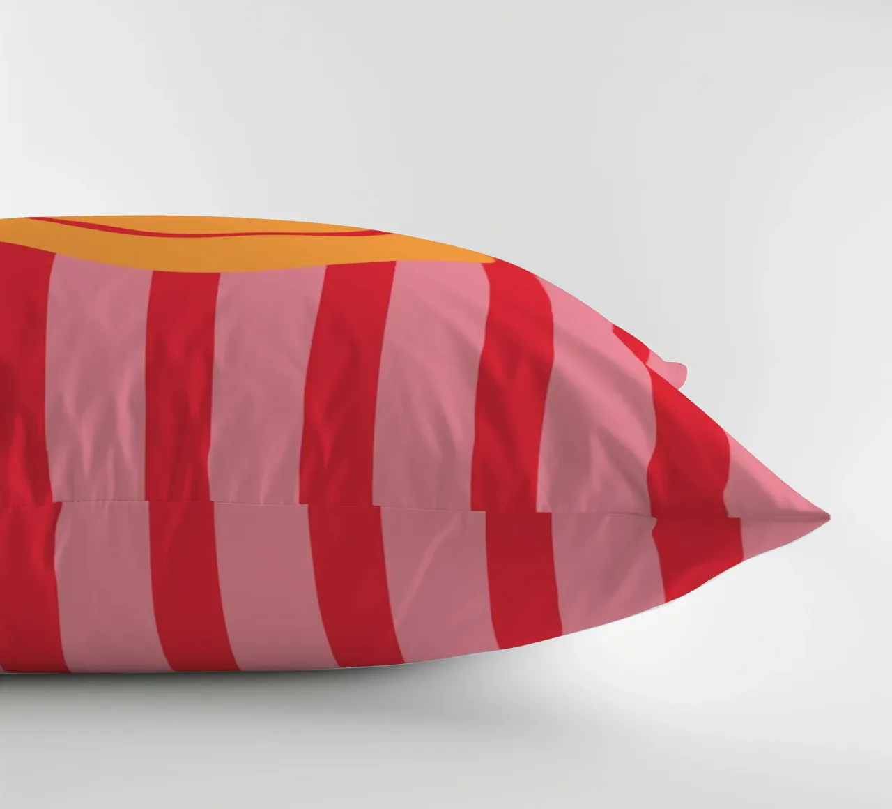 Smile Stripes pink Kissen von KRUTH DESIGN