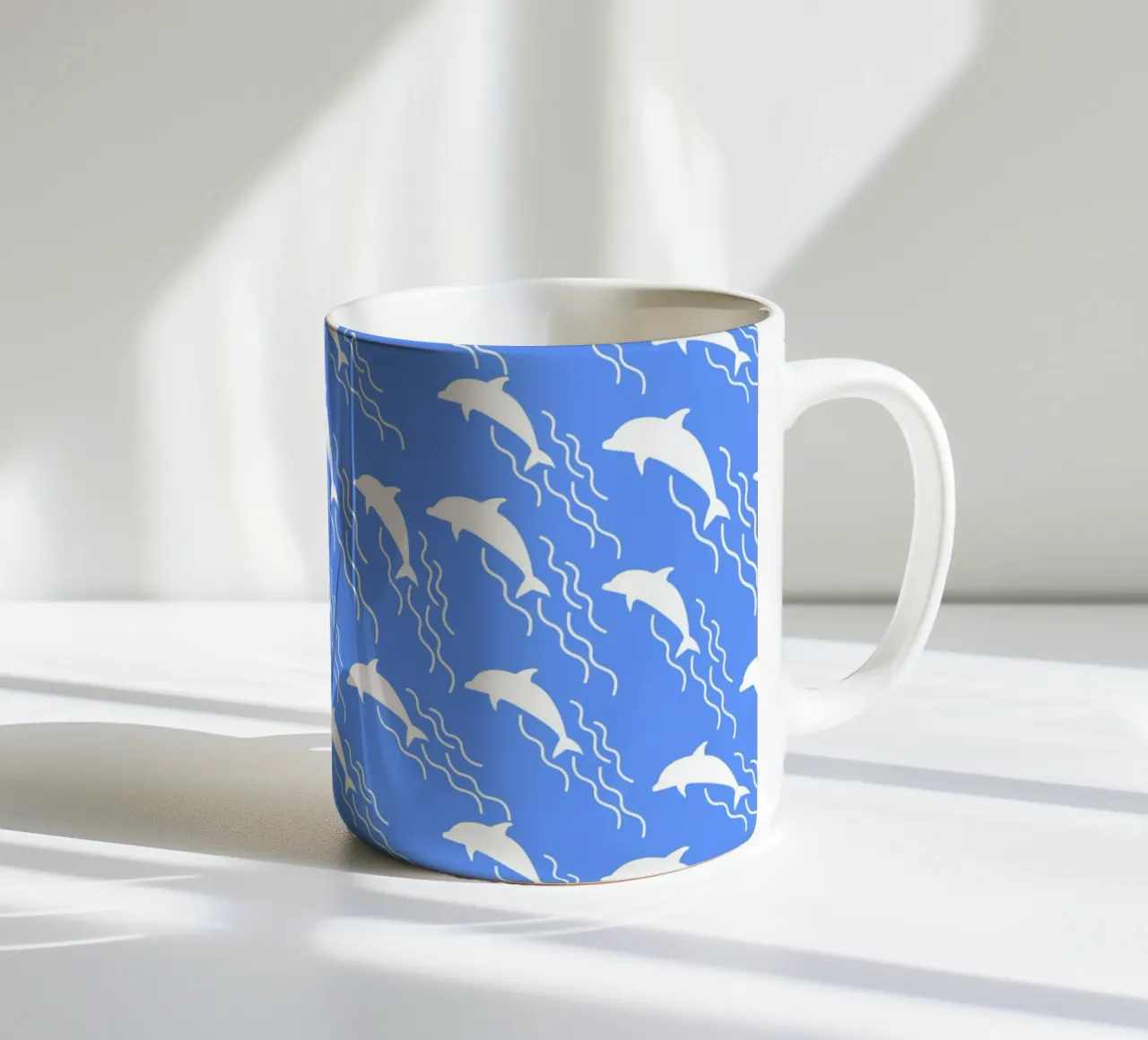Swimming dolphins tazza in ceramica da baobabprintstore