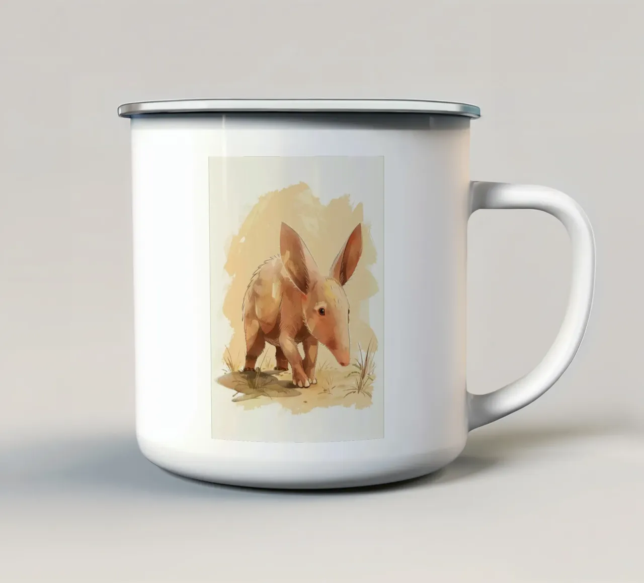 un oritteropo che cammina in un paesaggio polveroso, con la sua curiosa tazza in smalto da DesignDoodle